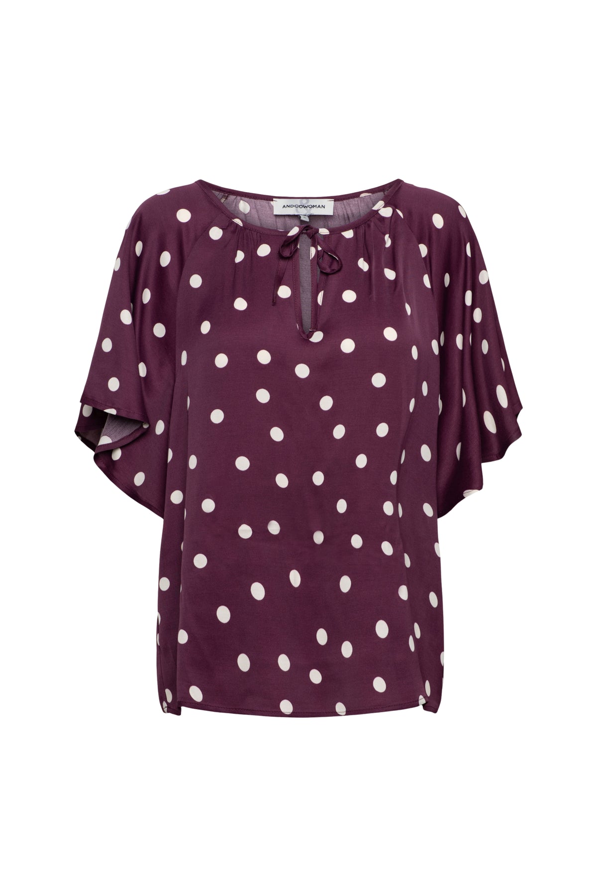 Lichtpaarse top Axelle Dot van &Co woman met multicolore stippen en ronde hals, gedragen door een model