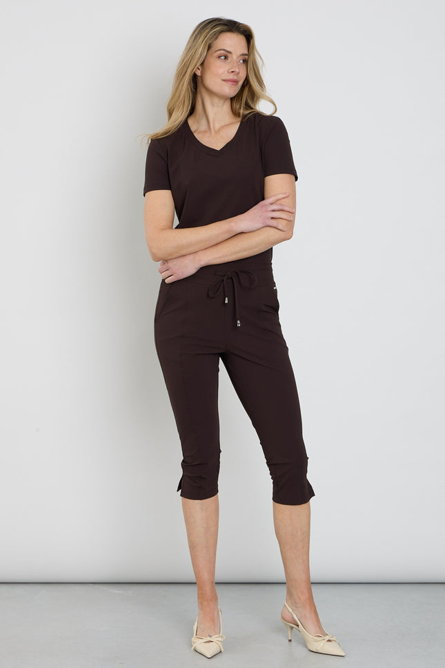 Mi Piace Travel Broek Capri Espresso 202820 Stretchshop.nl