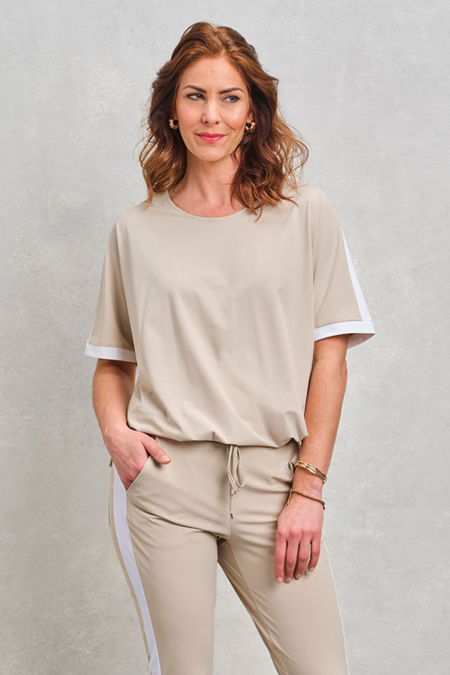 Zoso Travel Blouse Lisanne Sand 262 Stretchshop.nl