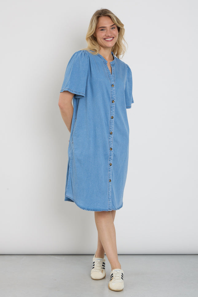 Freequent Jurk Fqsolda Light Blue Denim 208366 Stretchshop.nl