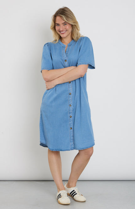 Freequent Jurk Fqsolda Light Blue Denim 208366 Stretchshop.nl
