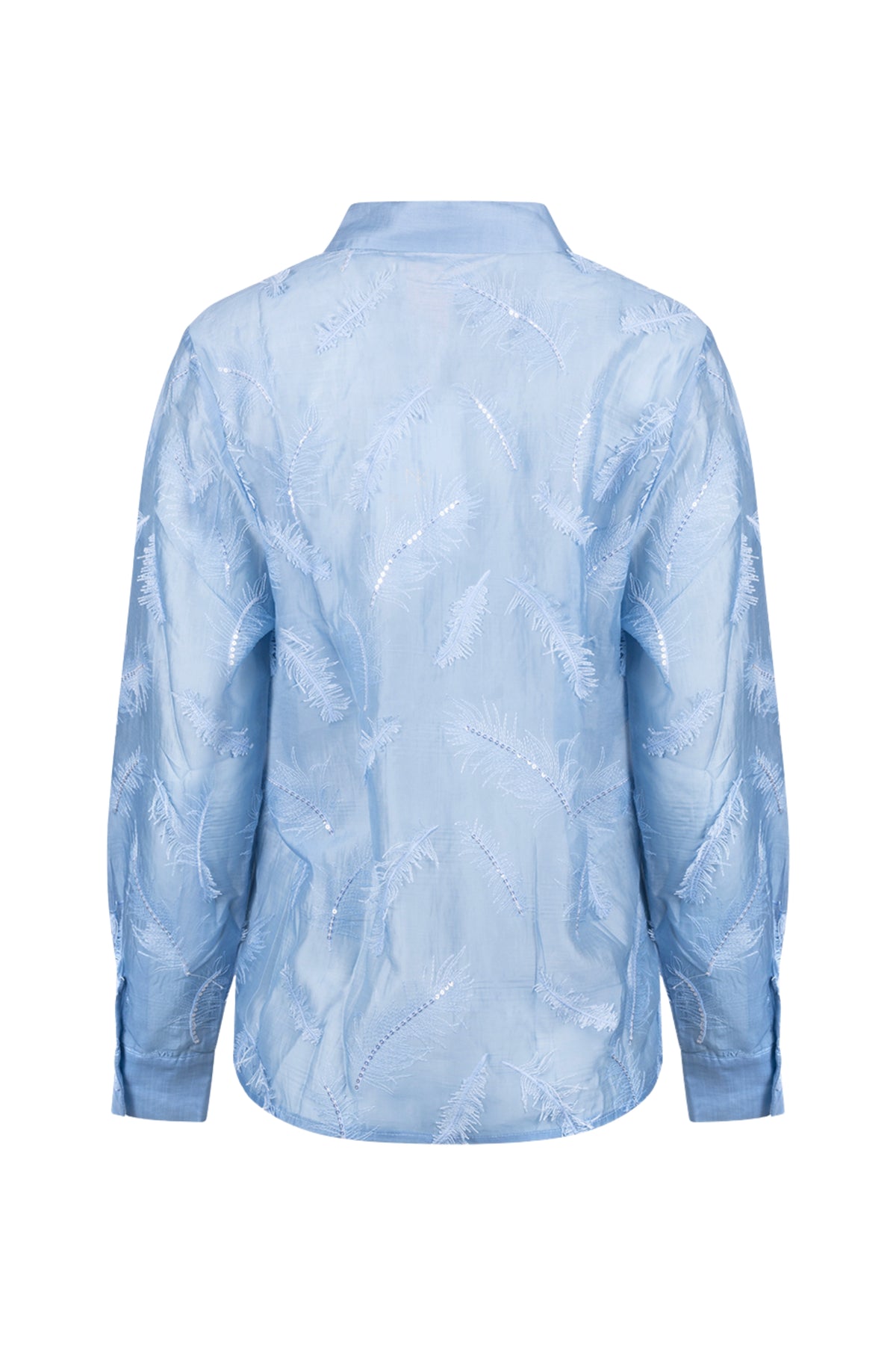 Blouse Aysha Feathers Sky van Nukus, luchtige blauwe blouse met verenprint, voor een stijlvolle en elegante look.