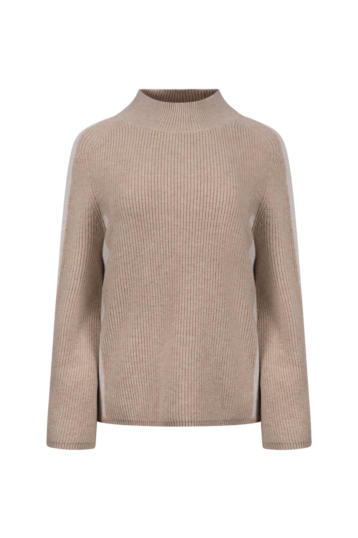 Offwhite Nukus trui Mindy Sand NKF03084 met zachte stof en losse pasvorm, gedragen door een model met lange mouwen.