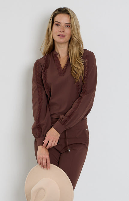Travel Top Lace Mahogany 202776