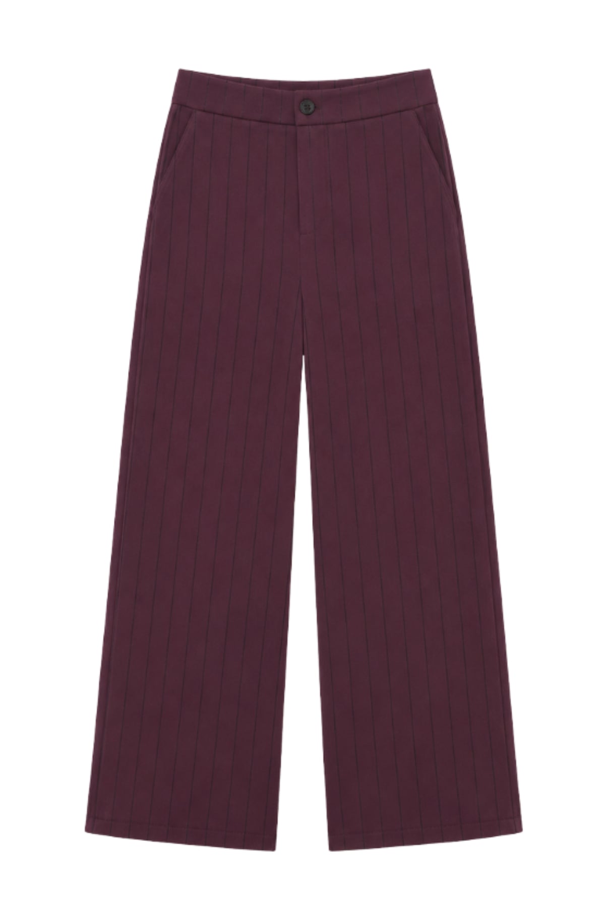 Vrouwelijke model draagt de Louise Merlot Stripes broek van Elvira Casuals, met blauwe en witte strepen, casual en comfortabel.