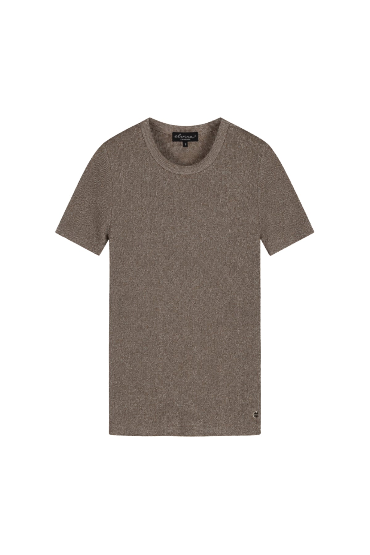 Elvira Casuals Virelora Cappuccino top, lichtbruine casual top met ronde hals en korte mouwen, op een witte achtergrond.