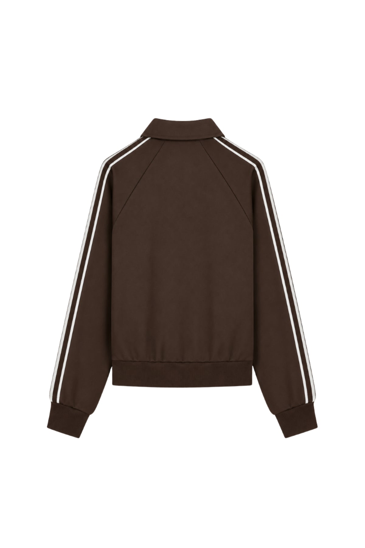Donkere koffiebruine jas Zola van Elvira Casuals, getoond op model met knopen en stijlvolle pasvorm