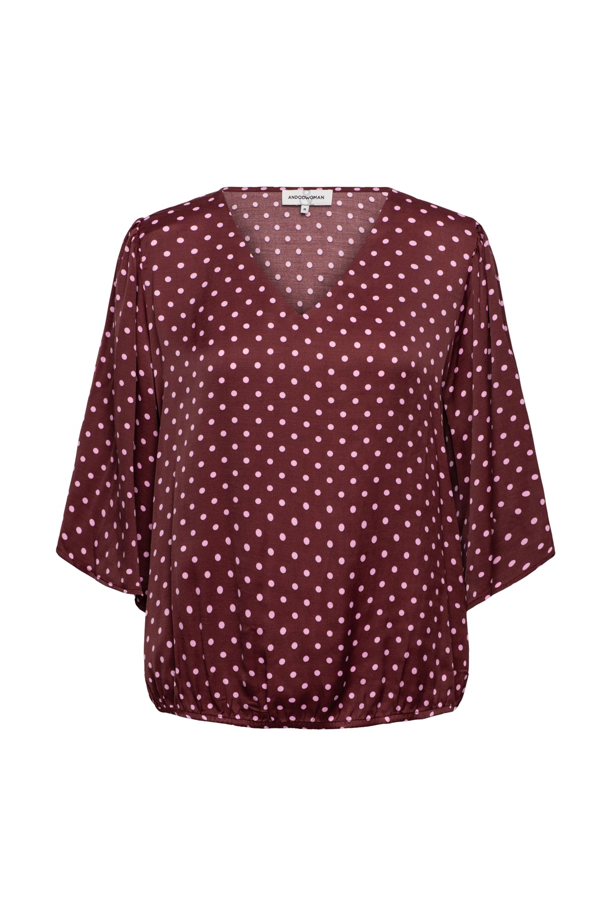 Zwarte blouse Aster Polka Burgundy Multi van &Co woman met wit en rode polkadots, korte mouwen en ronde hals.