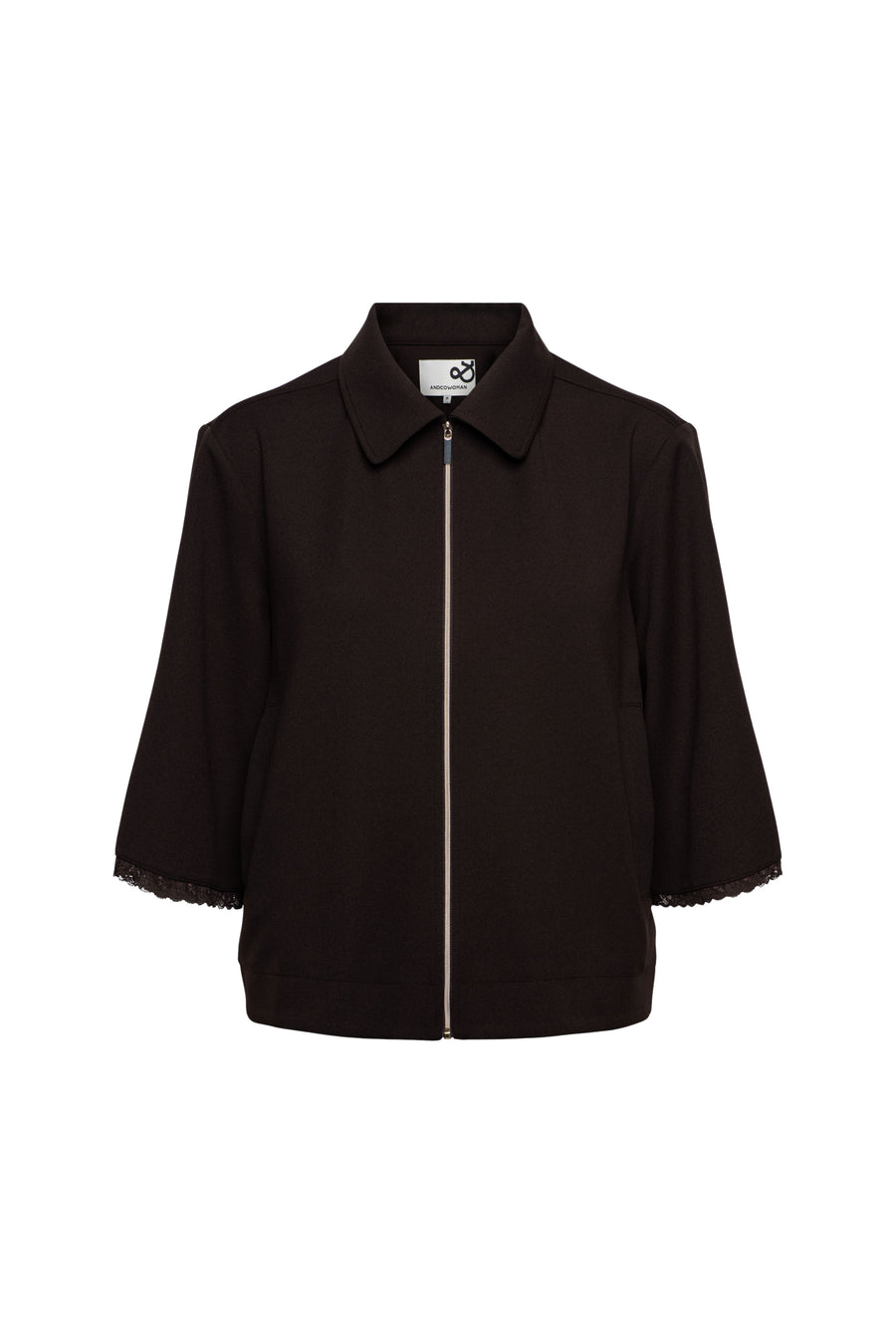 Donkere chocolade Ginni jas van &Co woman, zijaanzicht met capuchon en ritssluiting, modieus en warm voor dames.