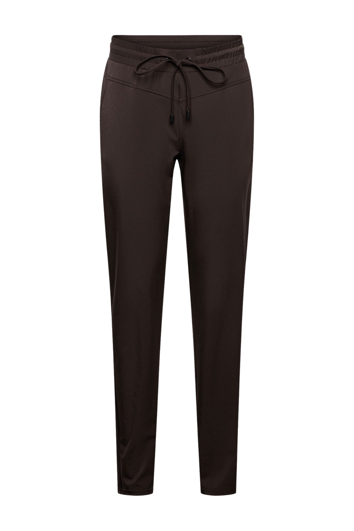 Donkere chocolade reisbroek Penny van &Co woman, strak passend met comfortabele pasvorm en modieuze details.