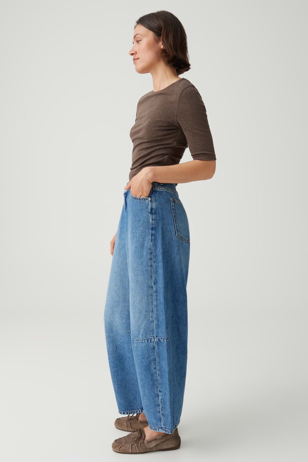 Lolah Paris mid blue broek van Opus, rechte pasvorm, taille L28, modieus en comfortabel voor dagelijks gebruik.