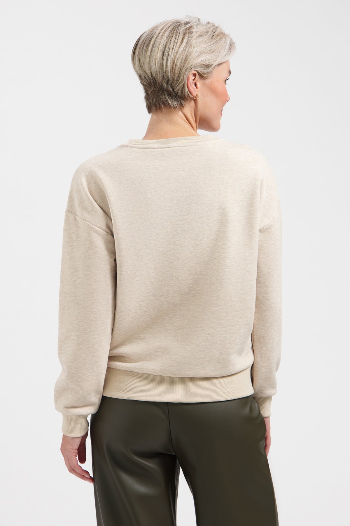 Lady Day trui Sunday Vanilla Melange met lange mouwen en zachte stof, casual kleding voor dames.