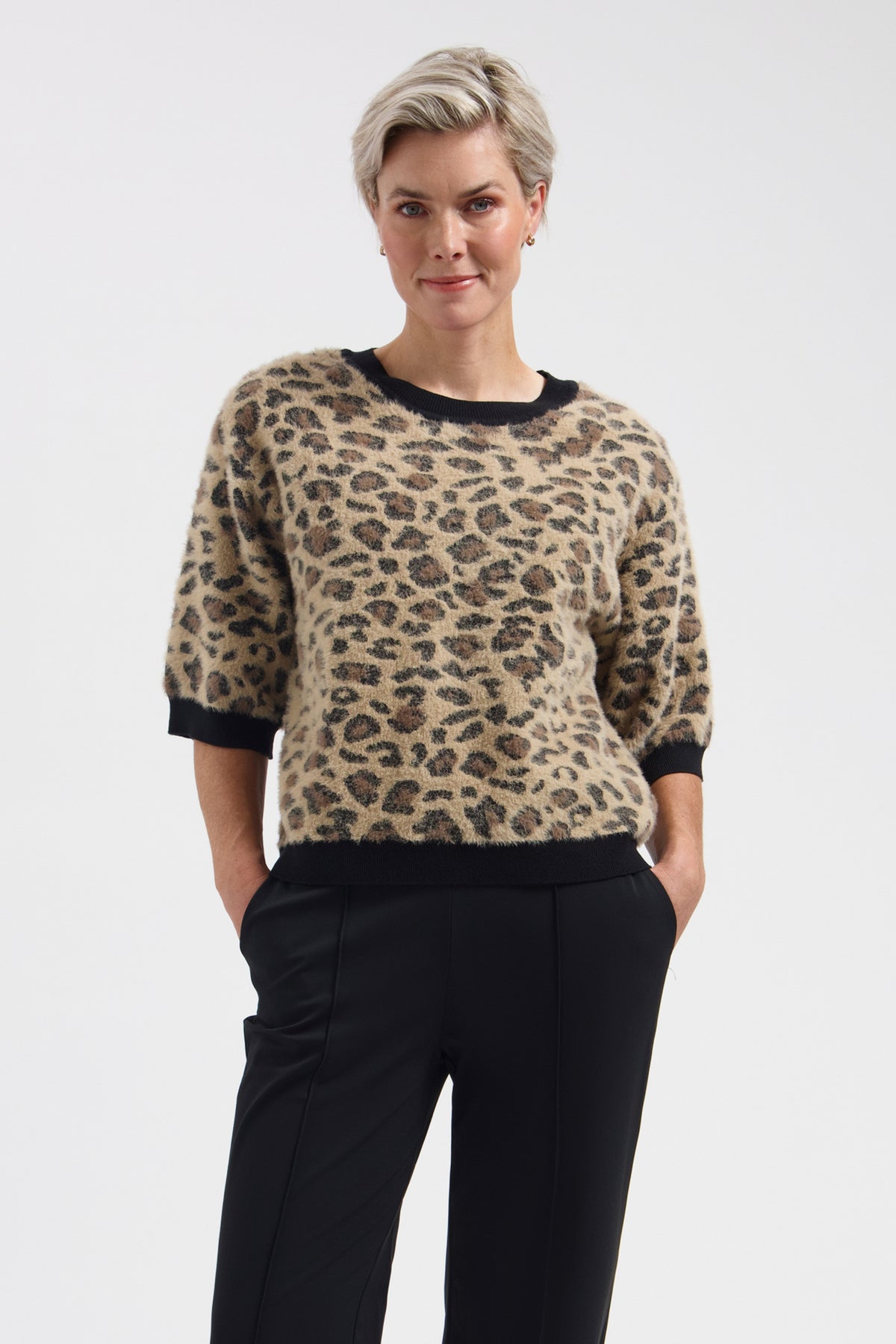 Lady Day Top Lucia in multicolor, lichtgewicht en modieus, met kleurrijke details en comfortabele pasvorm.