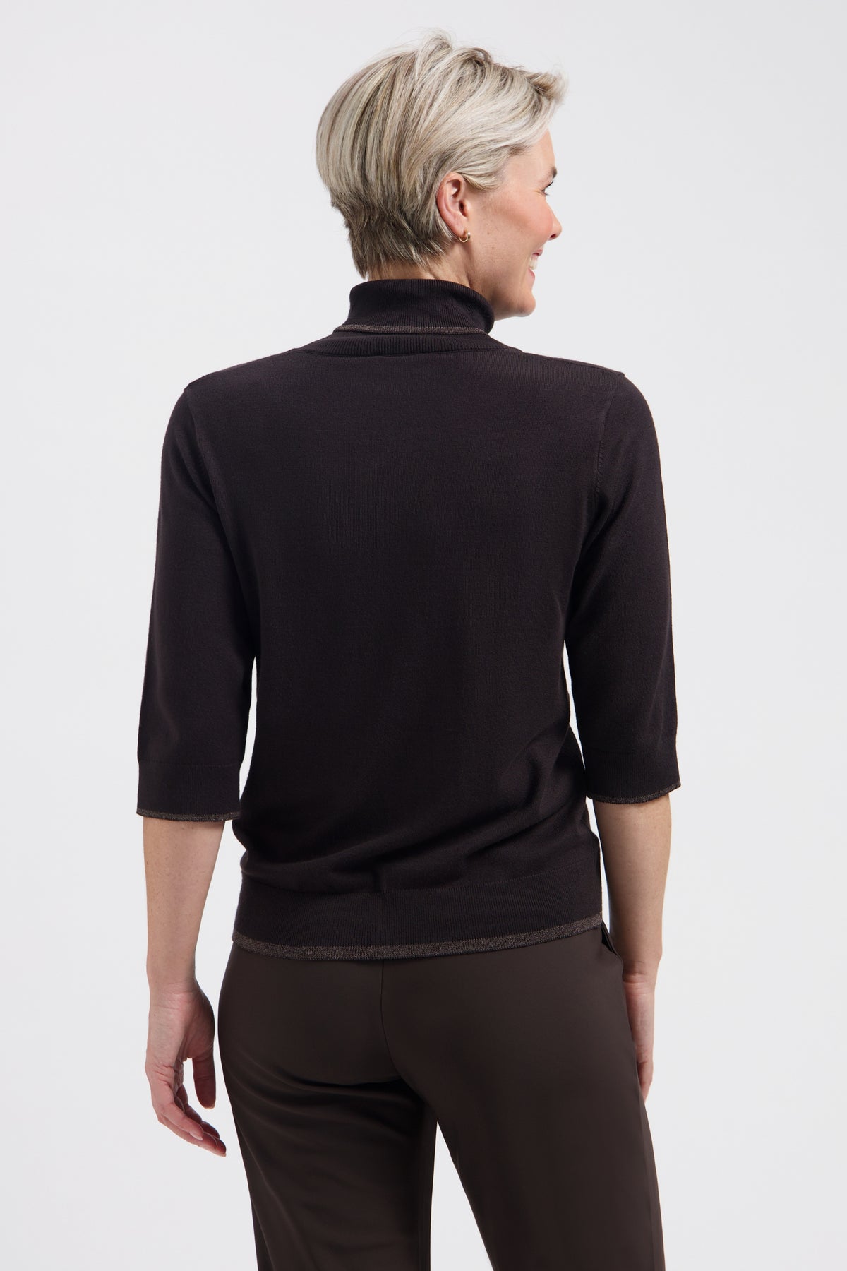 Donkerbruine top van Lady Day, model Lenora L28-601-3580, met stijlvolle pasvorm en modieus design.