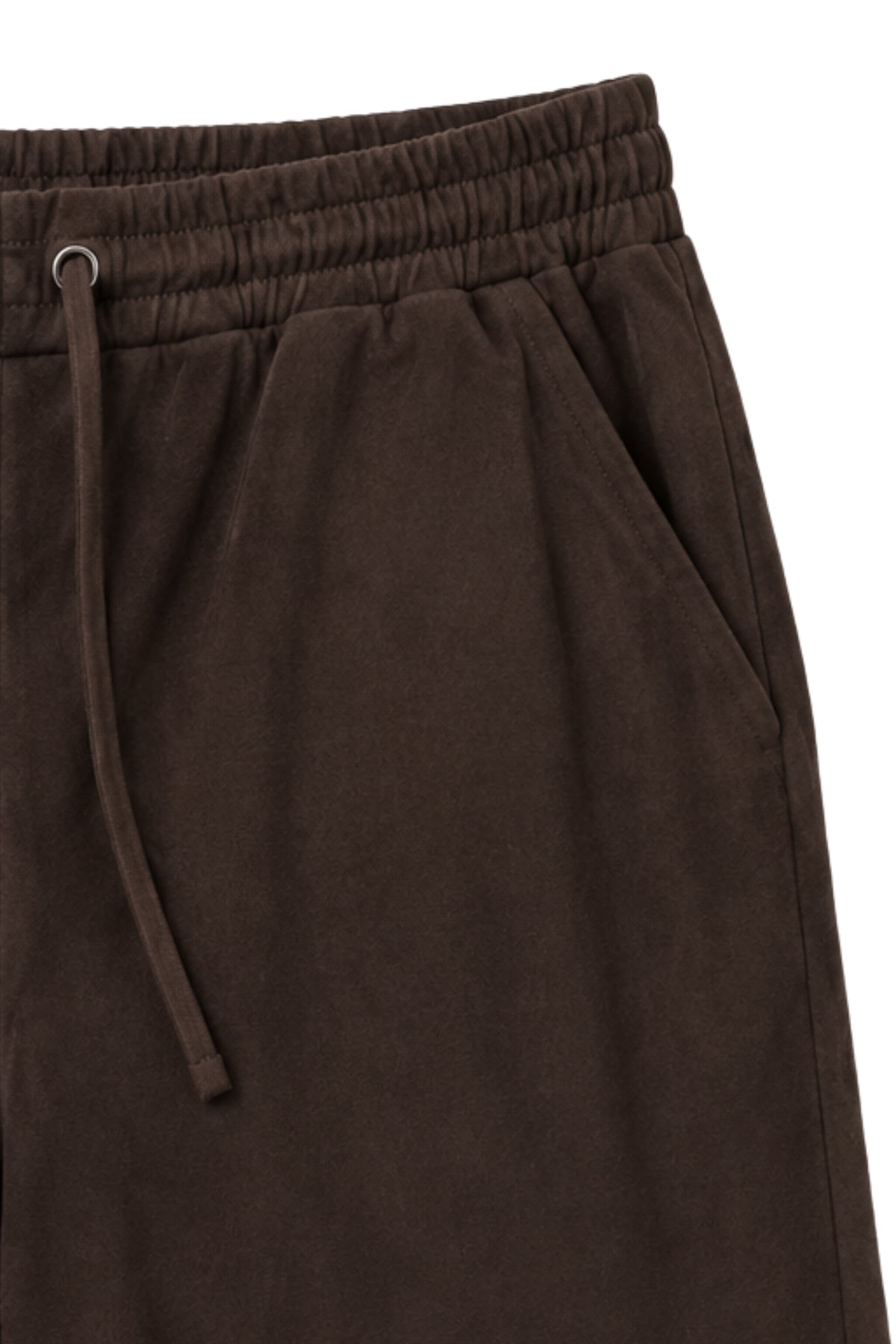 Zwarte broek Fqmimi Mole van Freequent, met rechte snit en elastische taille, gedragen door een model.