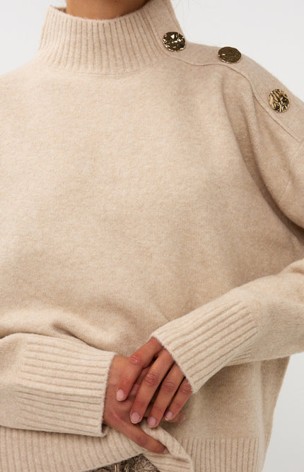 Sweater Buttons Sand W25.07722