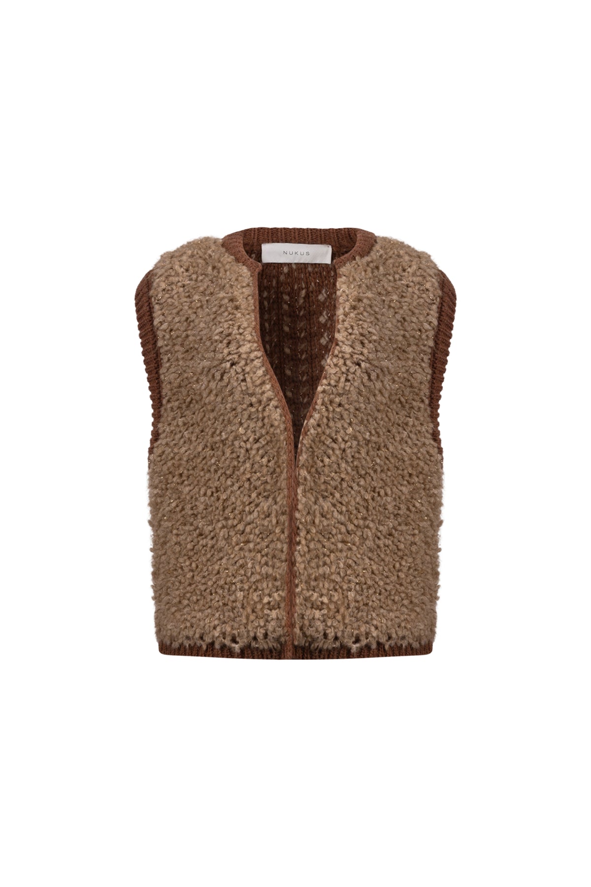 Nukus Gilet Lana Toffee Espresso, zachte wollen gilet met knopen, close-up van de textuur en kleur.
