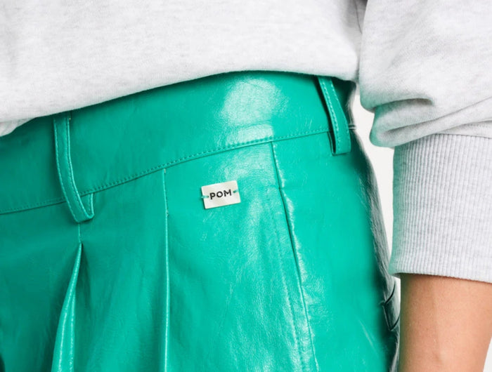 <h2>Wat is <em>faux leather</em>?</h2>