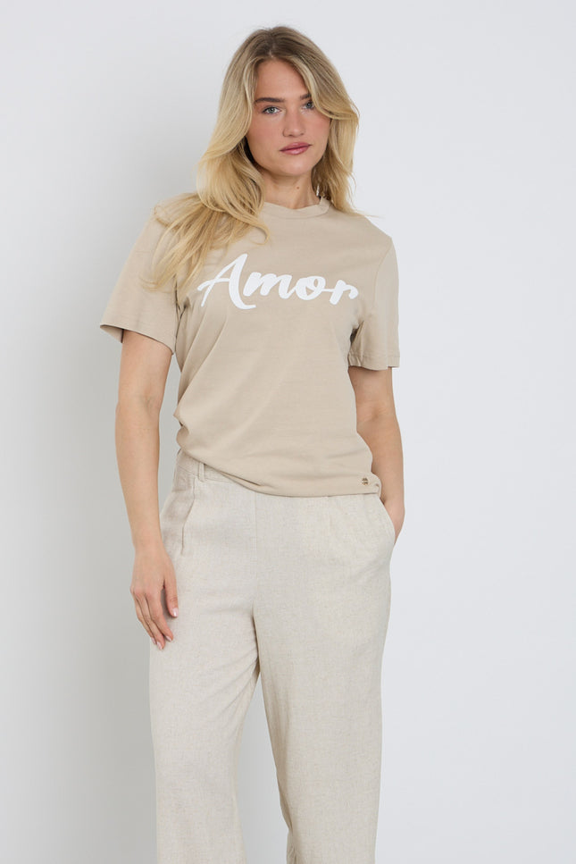Elvira Casuals T-shirt Amor Sand Stretchshop.nl