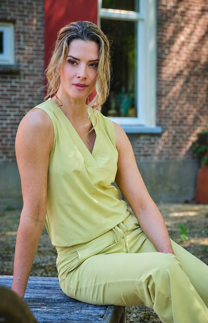Travel Top Sweet Pea 202425