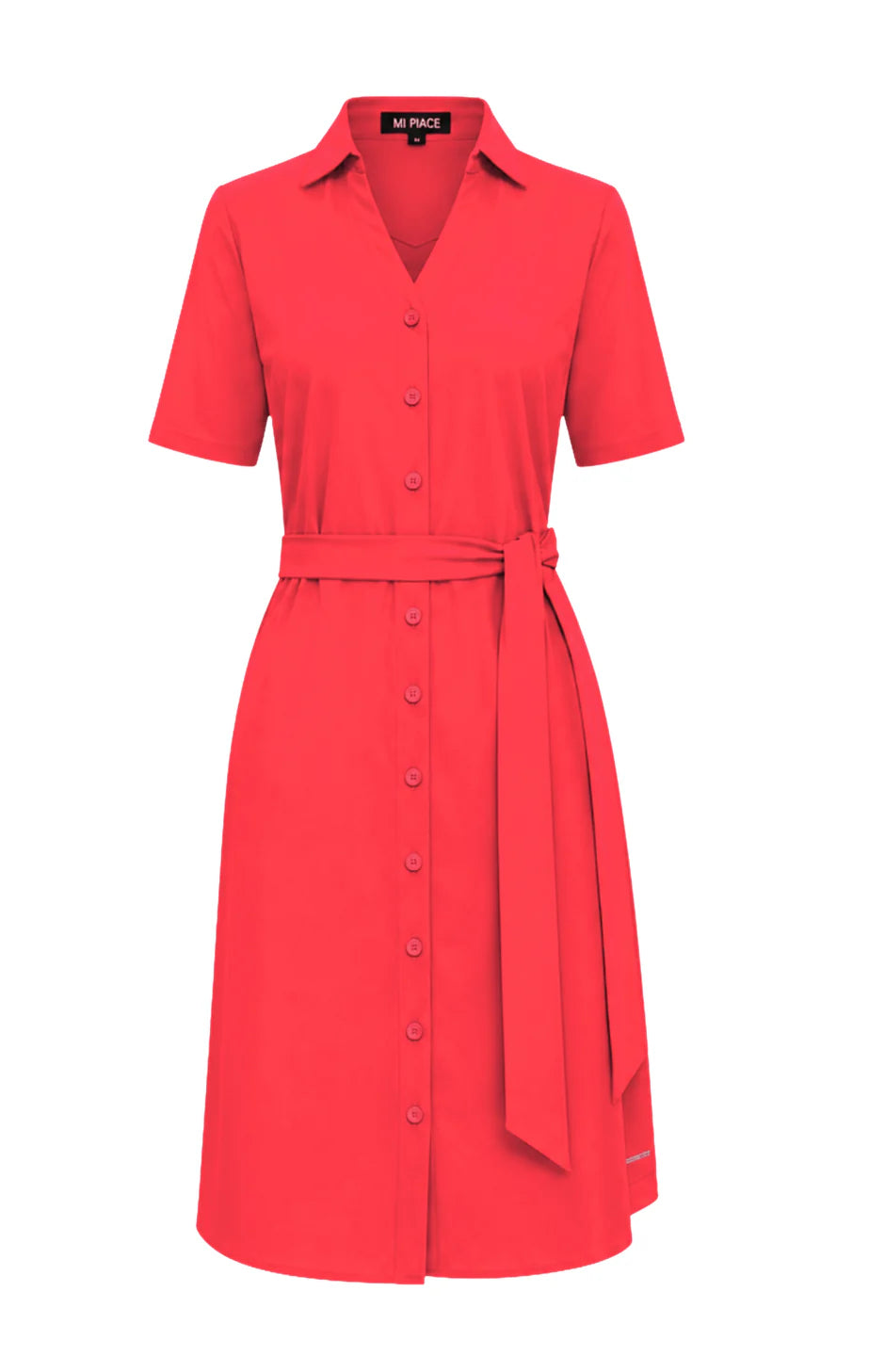 Rode reisjurk van Mi Piace met elegante snit en V-hals, geschikt voor vakantie of speciale gelegenheden.