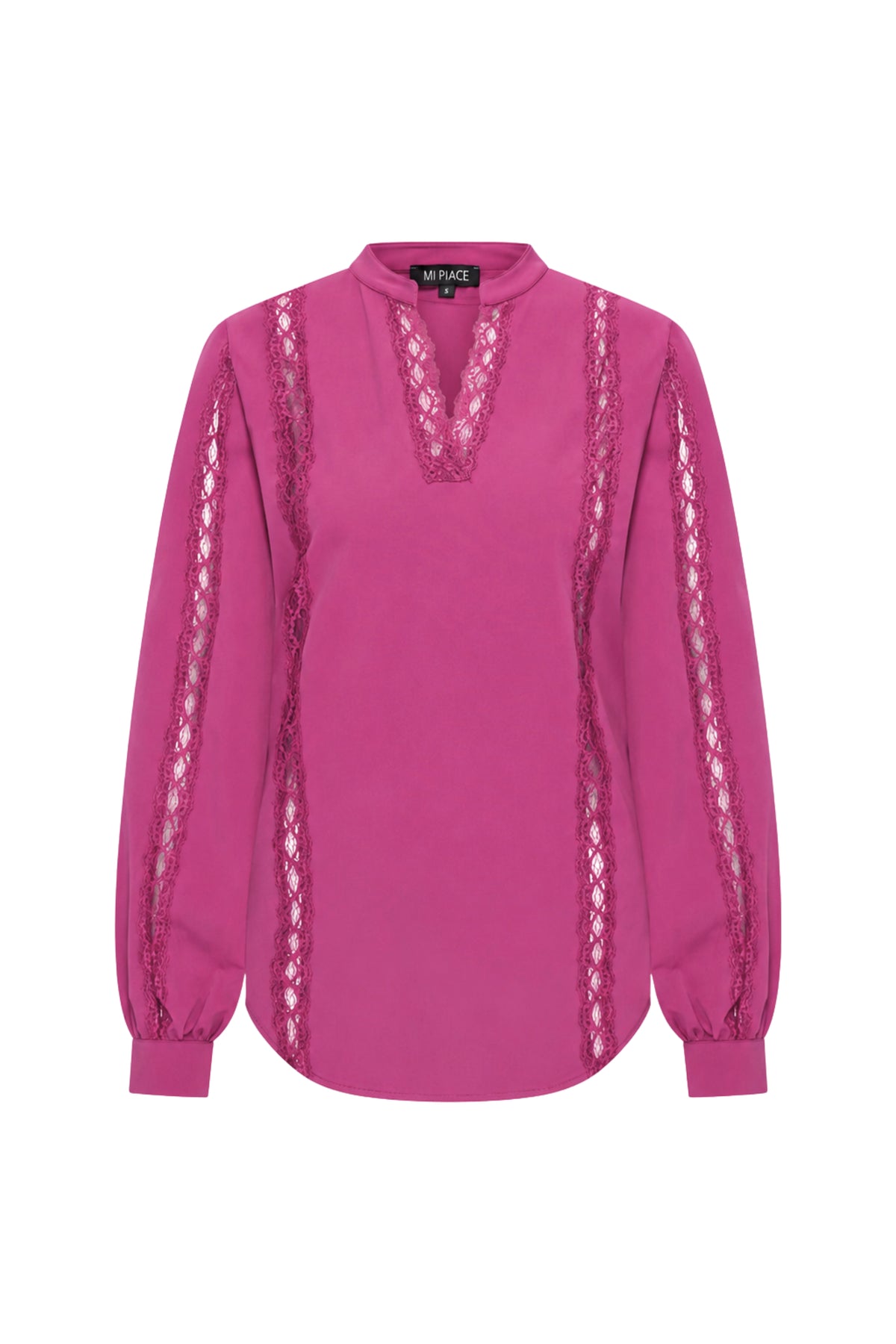 Luxe reis top van Mi Piace in magenta en paars met kanten details, geschikt voor comfortabel reizen en casual dragen.