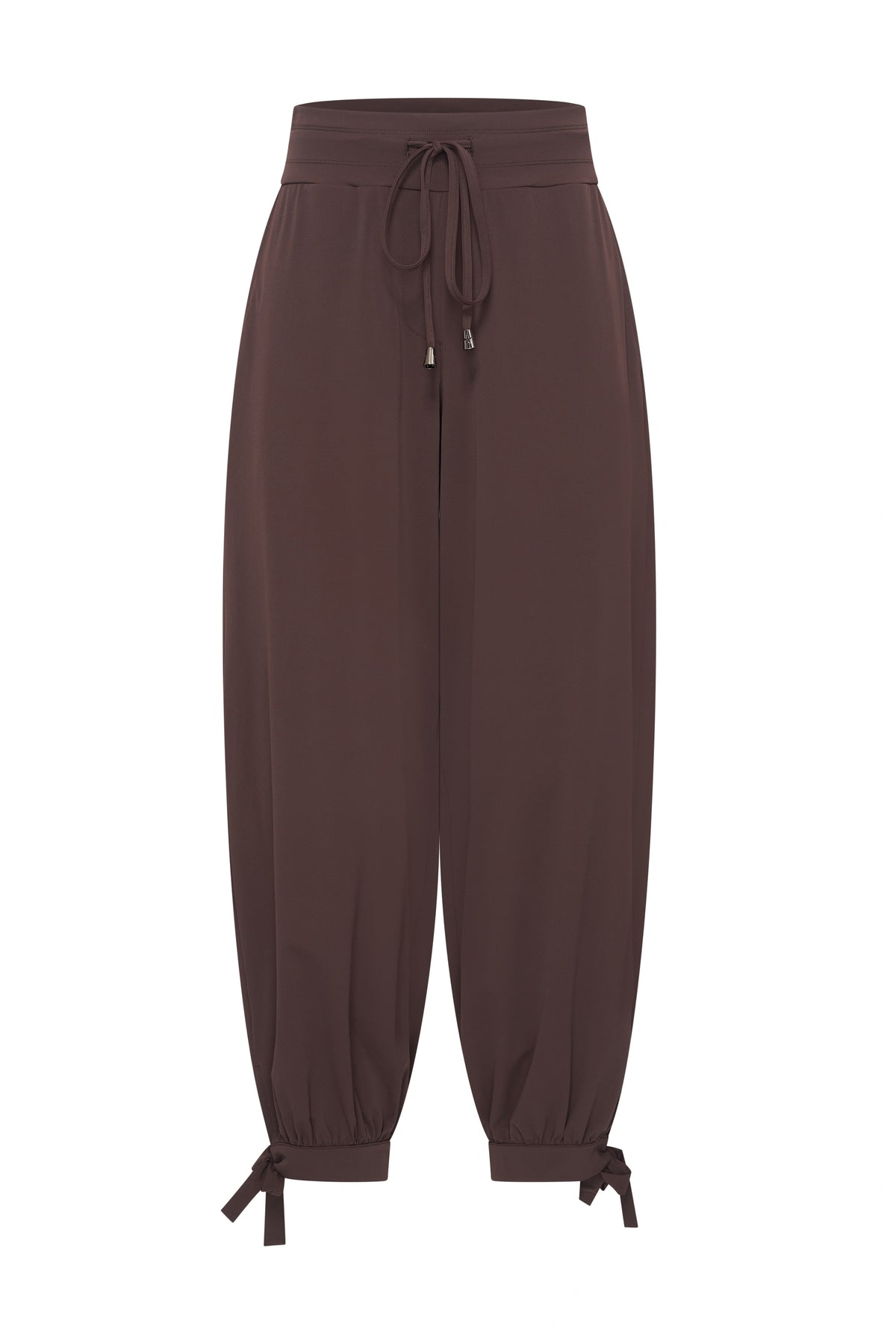 Mi Piace Travel Balloon Bottom Bow broek in espresso kleur, met losvallende pasvorm en stijlvolle details.
