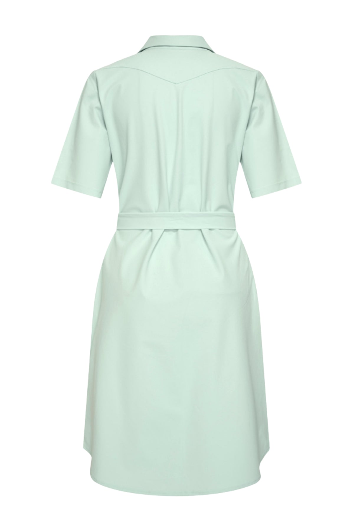 Pistachekleurige reisjurk van Mi Piace met elegante snit en korte mouwen, geschikt voor vakanties en zomerse gelegenheden.