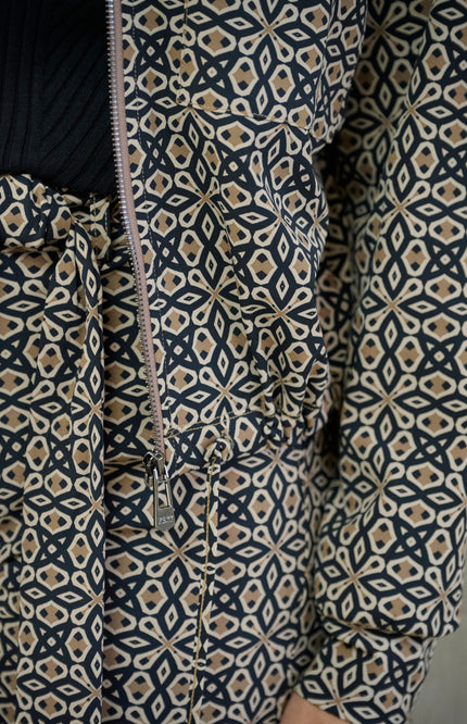 Travel Jacket Ursela Black Camel 255