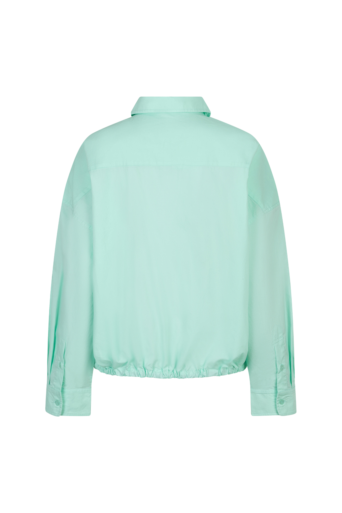 Groene cropped blouse van poplin van EsQualo, zichtbaar met korte mouwen en knoopsluiting, op een witte achtergrond