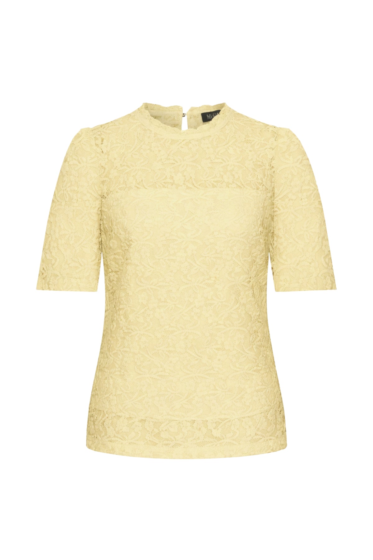 Lemon gele Travel Top Lace van Mi Piace, met fijne kantdetails en een elegante pasvorm, zichtbaar in de afbeelding.