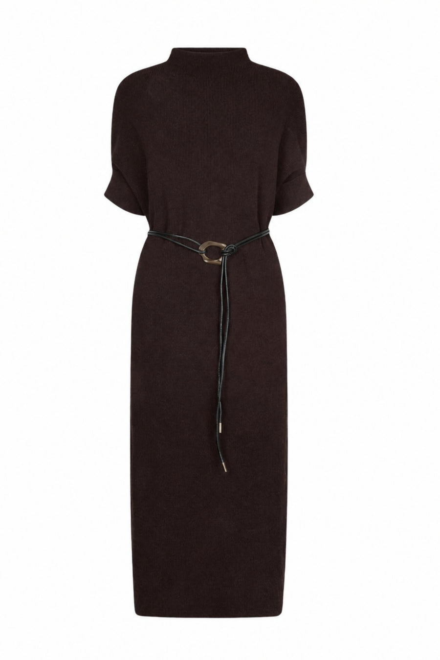 Lange Gebreide Jurk van EsQualo in Cacao kleur, detaillering zichtbaar voor een elegante uitstraling.