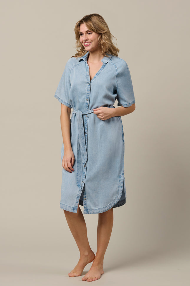 &Co woman Jurk Jacklyn Light Denim DR301 Stretchshop.nl