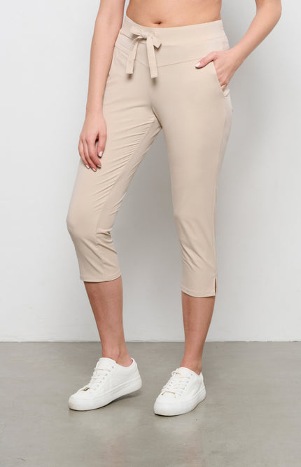&Co woman Travel Broek Capri Phoenix Sand Stretchshop.nl