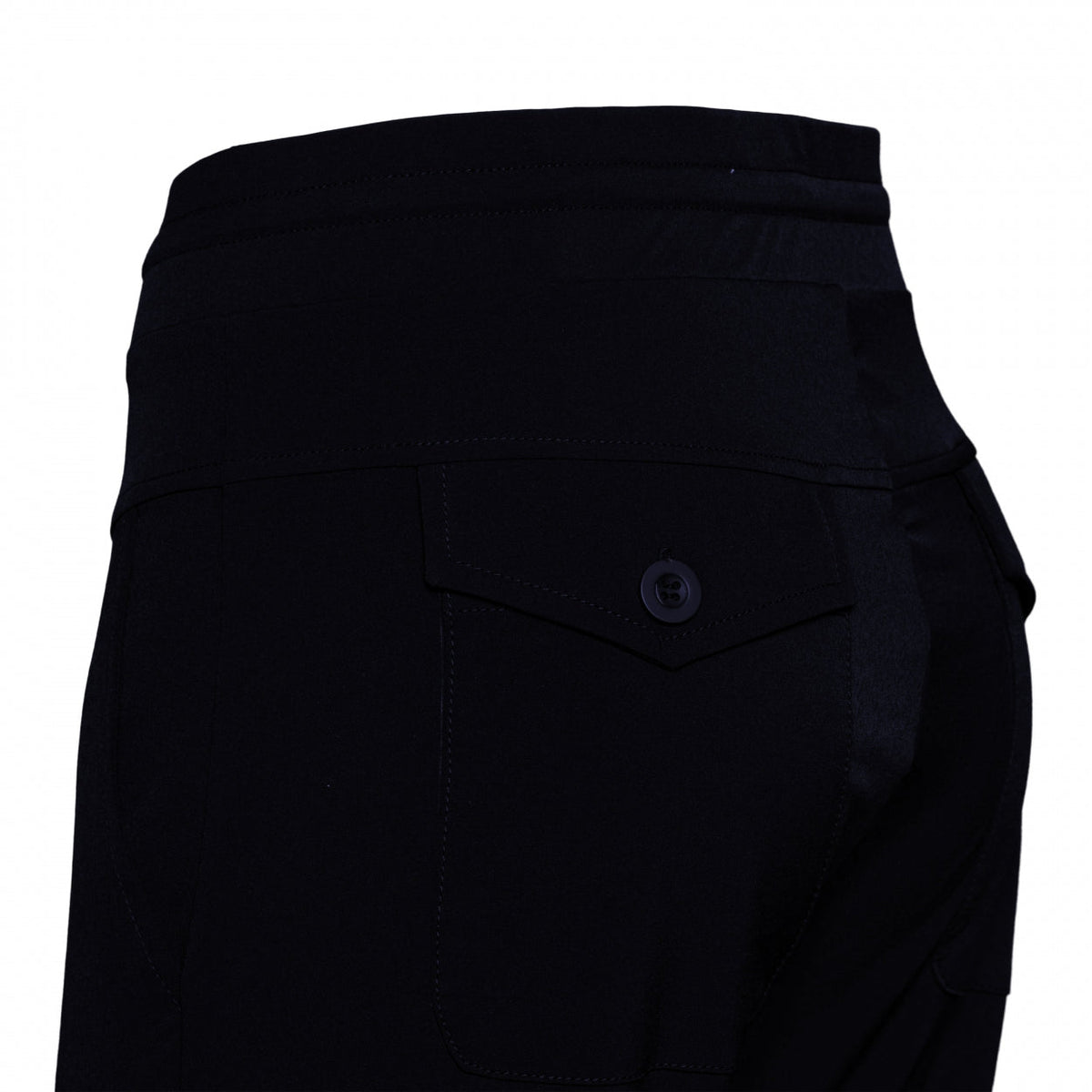Navy blauwe reisbroek voor dames van &Co woman, comfortabel en stijlvol, met rechte pasvorm en praktische details.