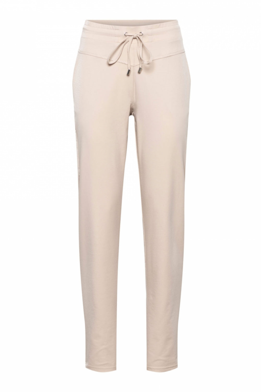 Lichte reisbroek Penny Sand van &Co Woman, comfortabel en stijlvol, zichtbaar in deze afbeelding.
