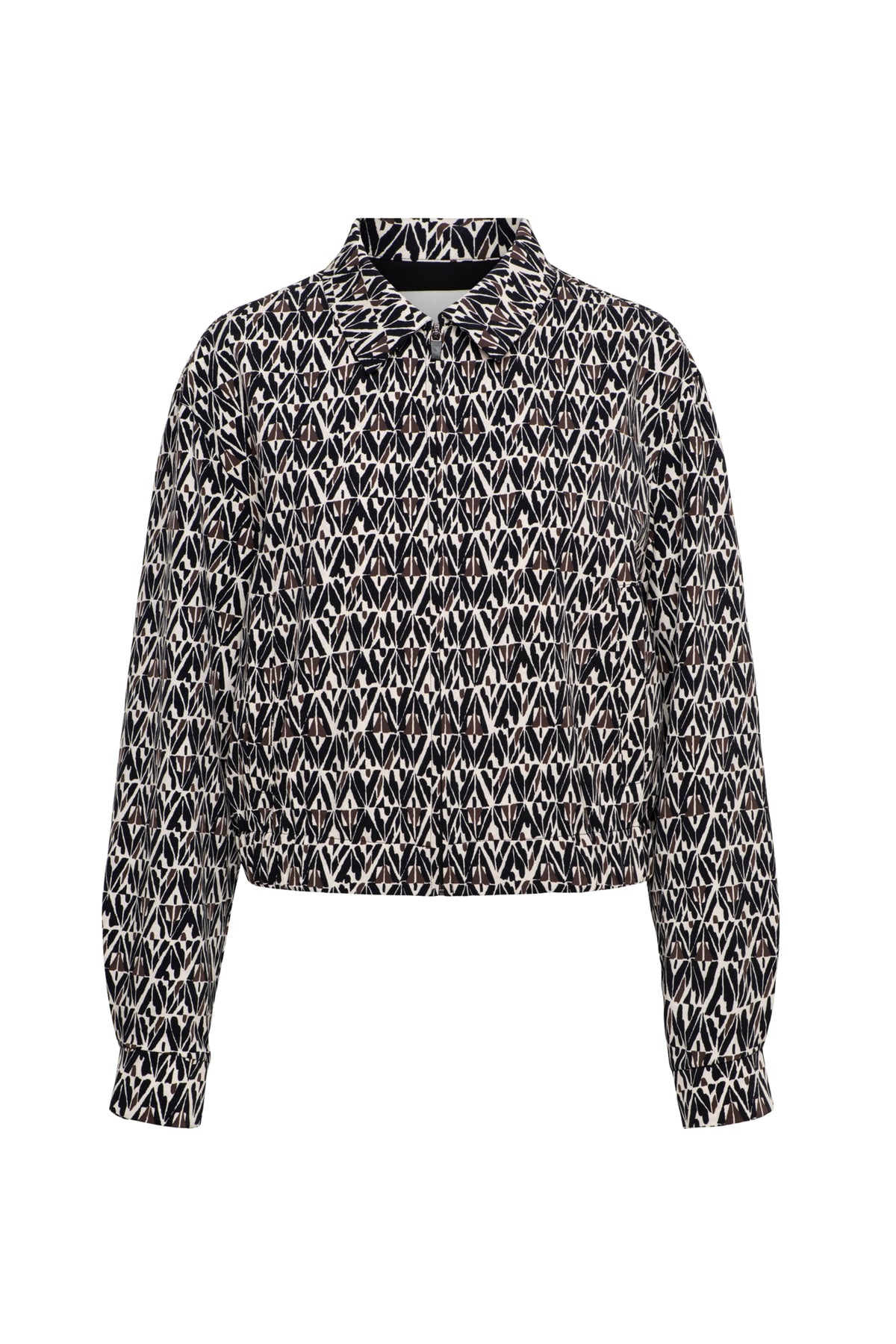Reisjasje voor dames van &Co Woman, Paloma Graphic in zwart met kleurrijke prints, licht en comfortabel voor reizen.
