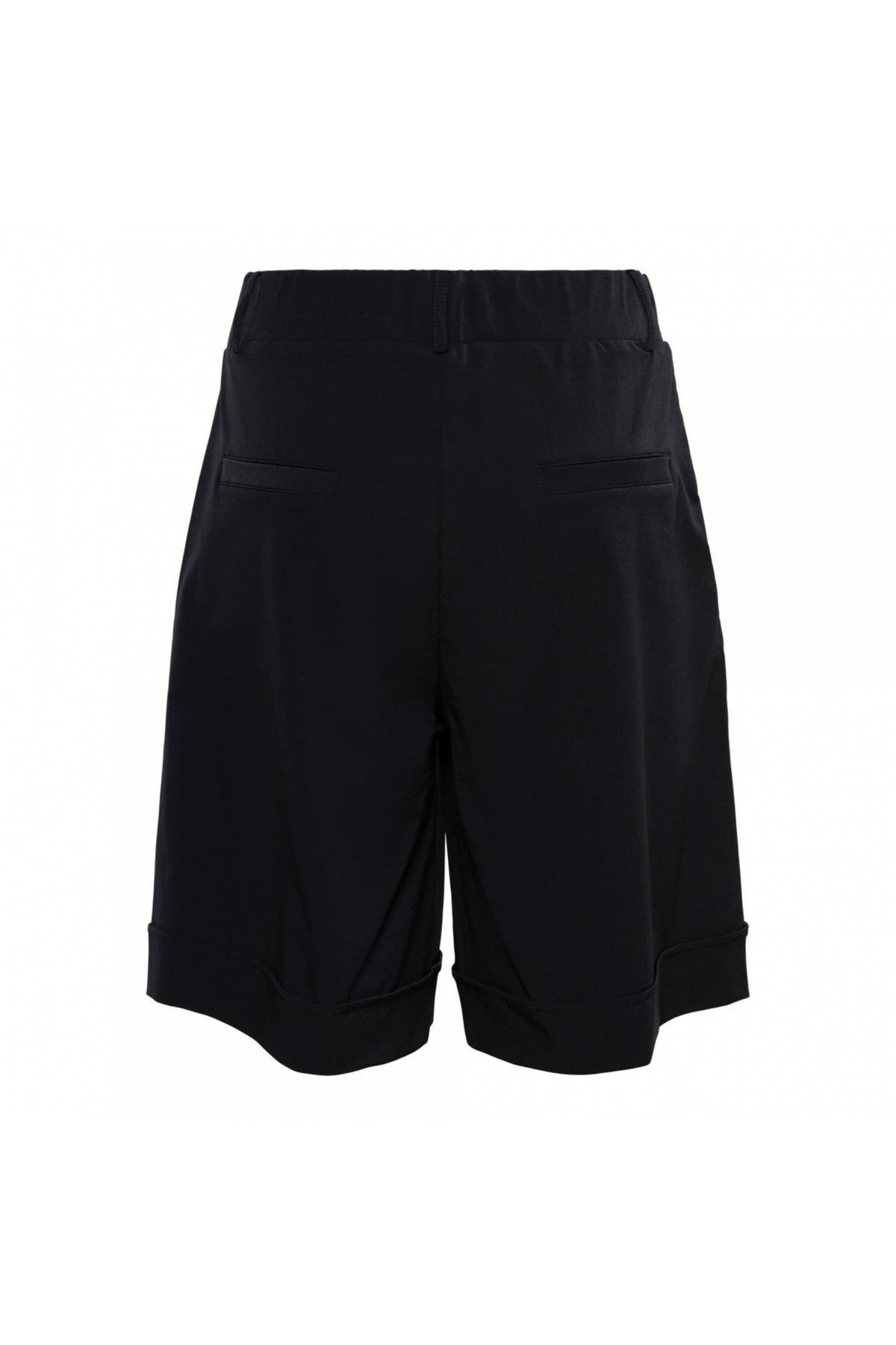 Zwarte vrouwen reisshort van &Co Woman met comfortabele pasvorm en stijlvolle uitstraling, ideaal voor reizen en casual dragen.