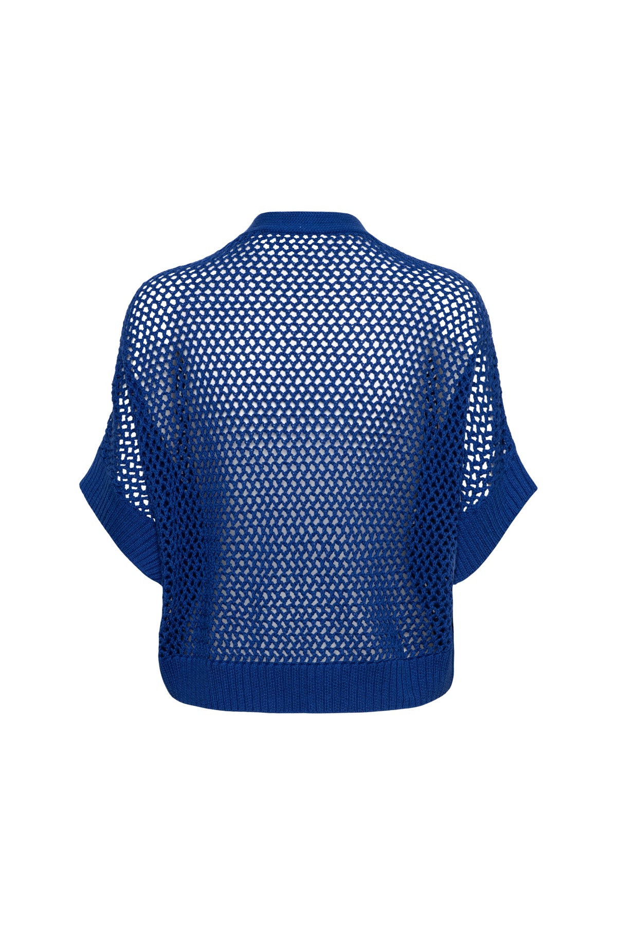 Lichte blauwe vest van &Co woman, model Beth Cobalt CA119, gedragen als stijlvolle casual outfit.