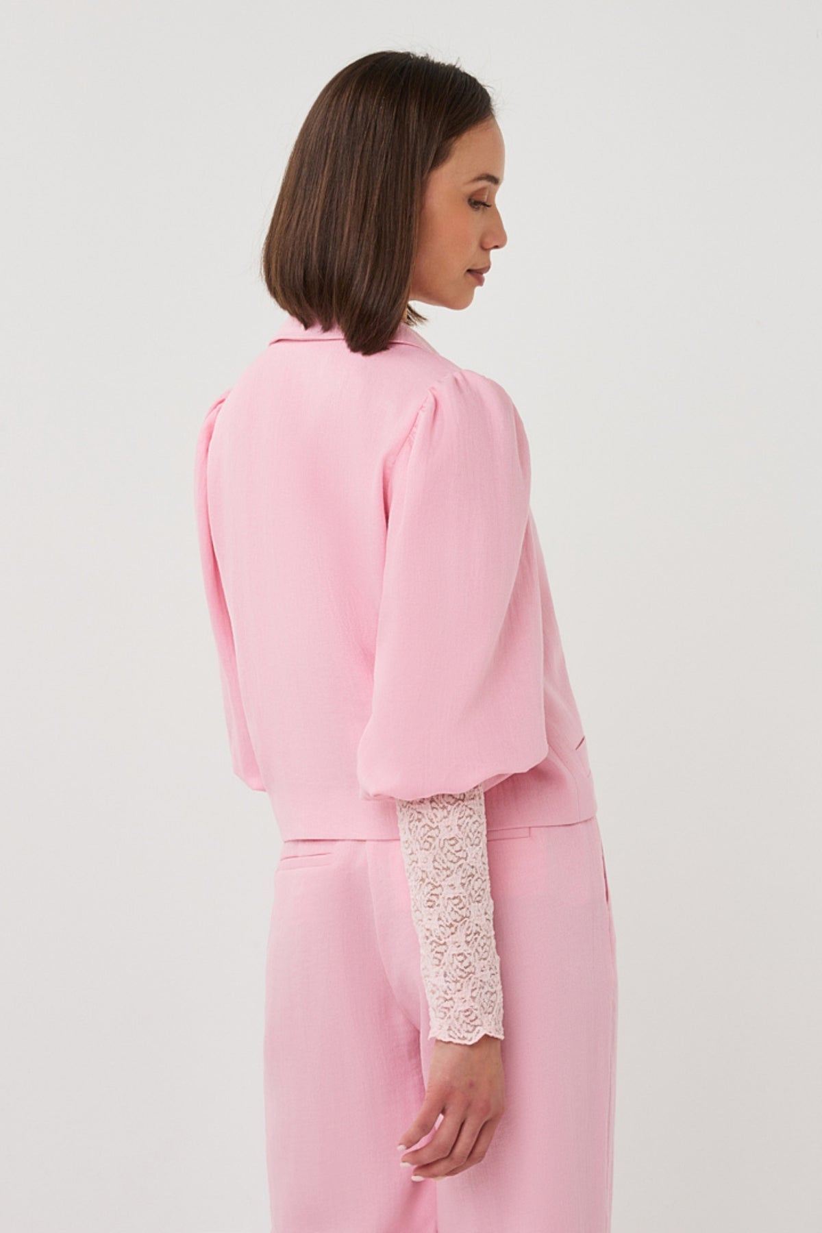 EsQualo cropped blazer van twill met pofmouwen en romantische rozenprint, elegante damesblazer voor stijlvolle outfits