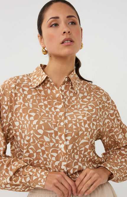 EsQualo Blouse Boxy Scarlet Graphic Print SP26.14007 Stretchshop.nl