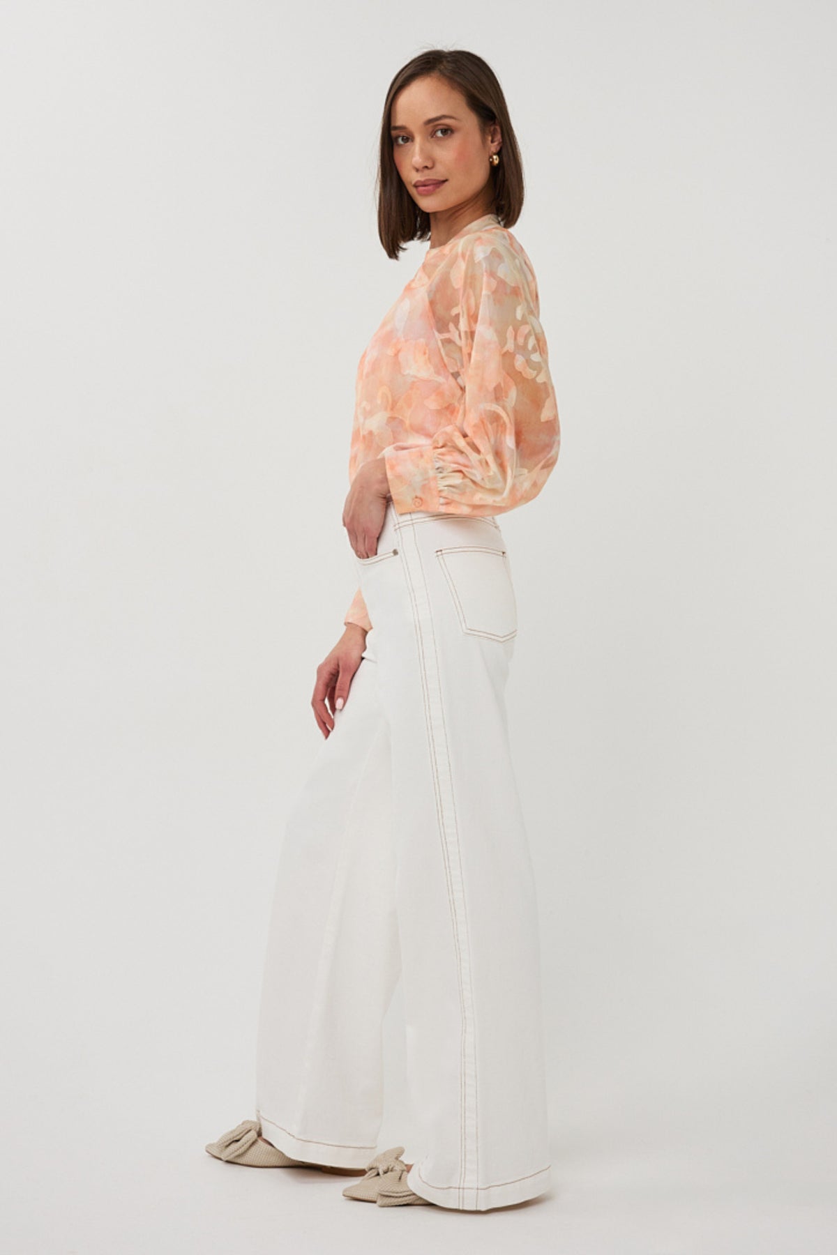 EsQualo blouse Raglan Divine Watercolor Print met kleurrijk waterverfpatroon en los vallende mouwen.