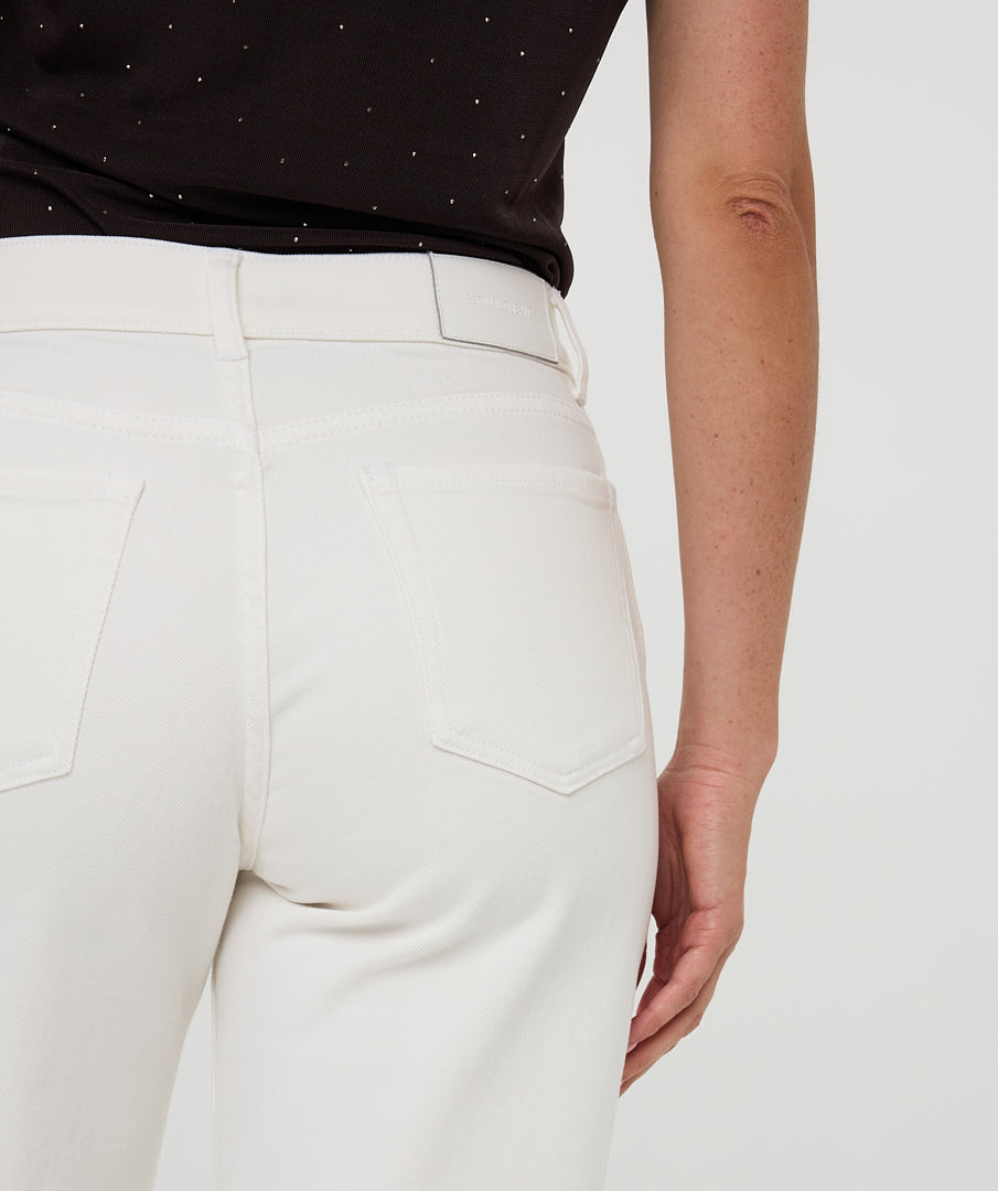 Offwhite wide-leg broek van EsQualo met vijf zakken, comfortabel en stijlvol voor casual draagstijl.