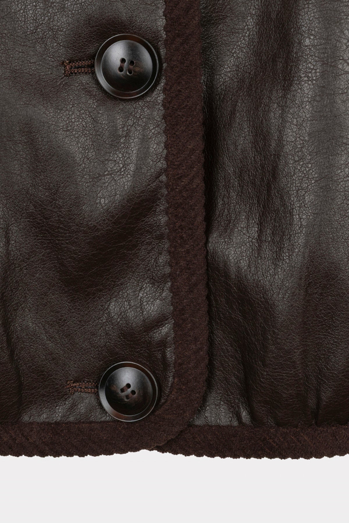 Kort fake leren jas in crinkle cacao van EsQualo, stijlvolle en trendy damesjas met gekreukeld textuur.