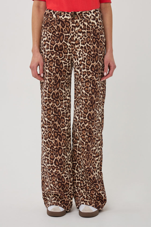 EsQualo Jeans Scarlet Leopard Print SP26.12001 Stretchshop.nl