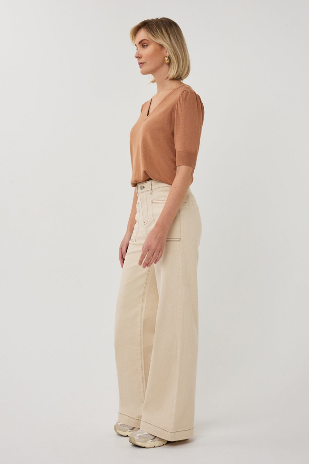 Donkere natuurlijke twill jeans van EsQualo met een rechte pasvorm en klassieke details, ideaal voor casual stijl.