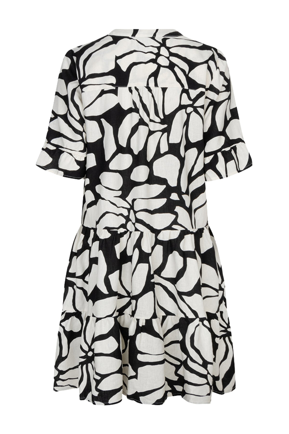 Mini jurk van EsQualo met sunset print, lichte stof en korte mouwen, geschikt voor zomerse dagen.