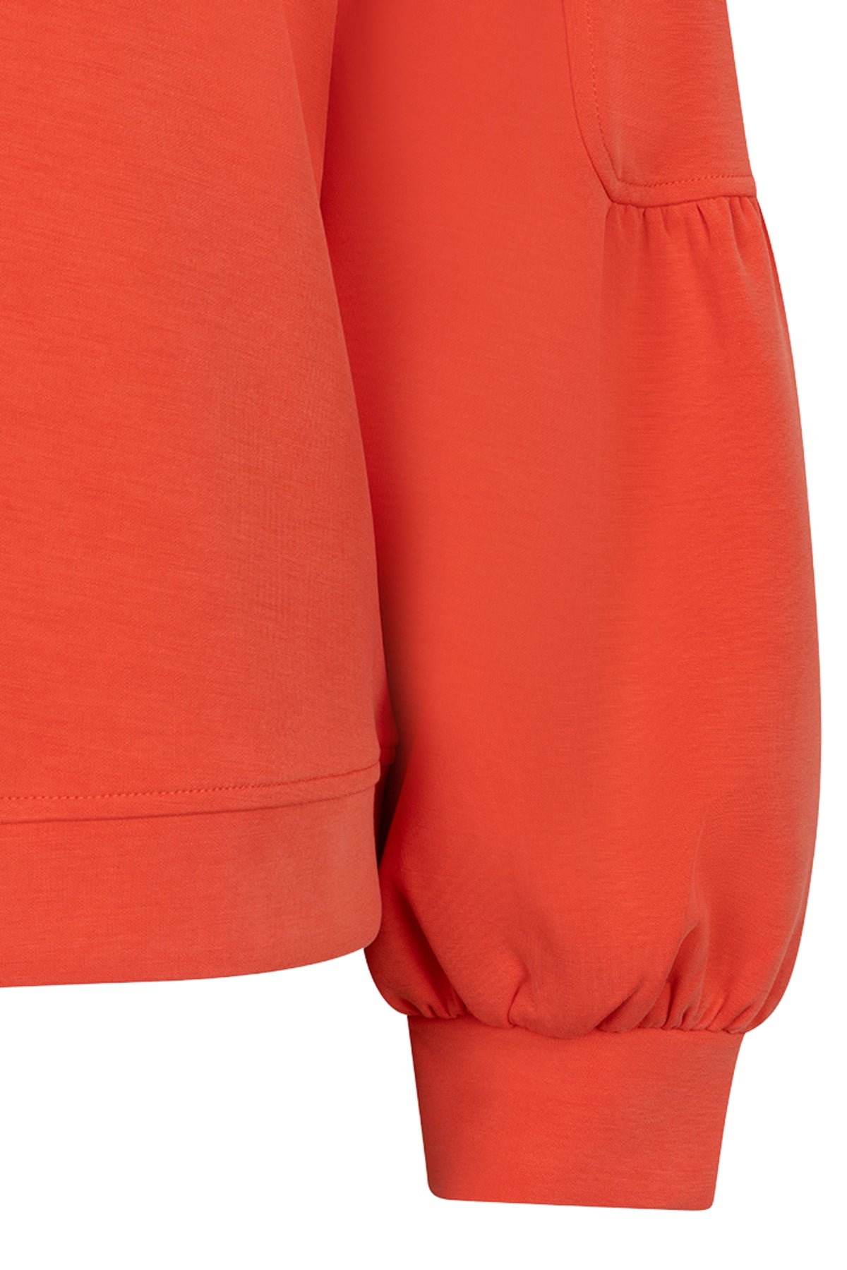 Donkerrode EsQualo Fancy Slve Modal sweater met ronde hals en zachte textuur, voor een stijlvolle en comfortabele look.