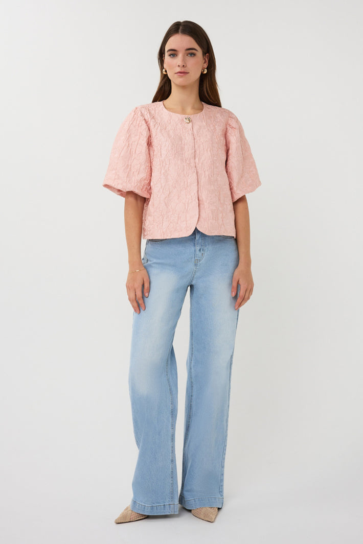 Elegante EsQualo top met ballonmodel en jacquard patroon in faded rose kleur, modieus en comfortabel voor dagelijks gebruik.