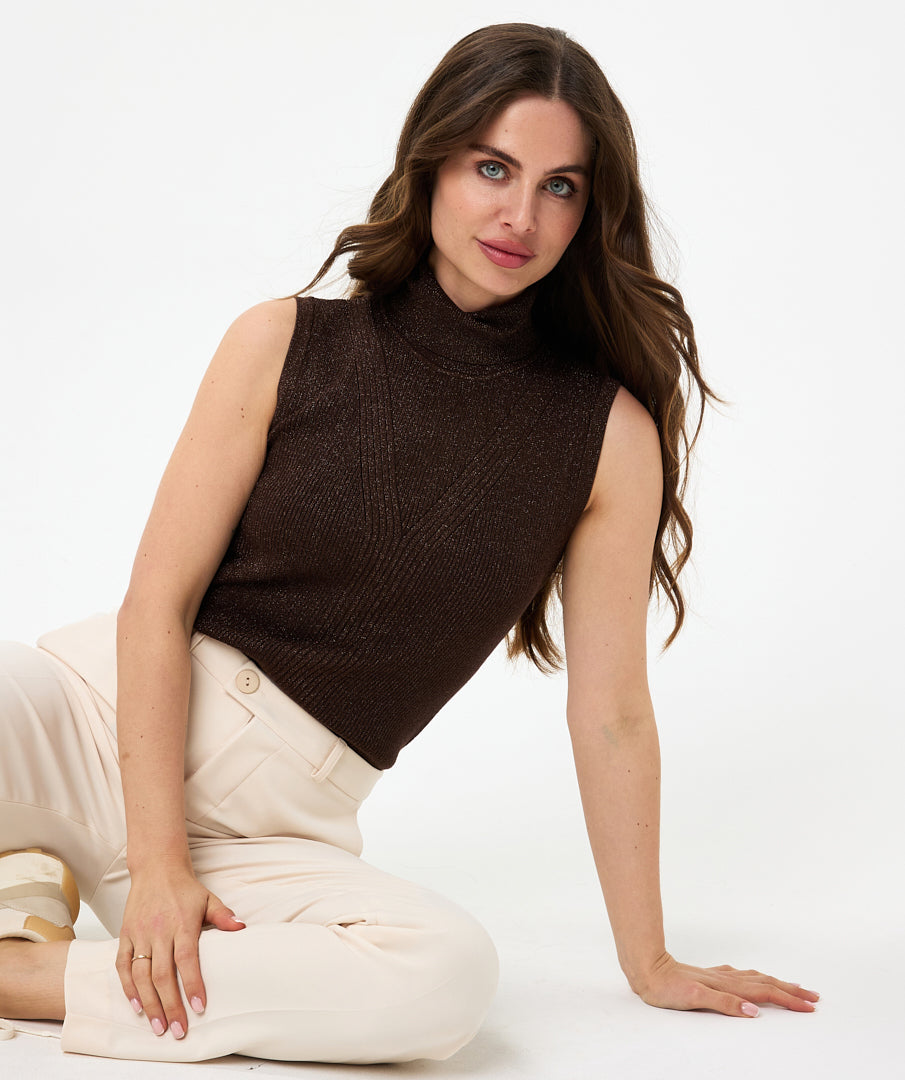 EsQualo top met korte mouwen en lurex in chocoladebruin, zachte textuur en glanzende afwerking.